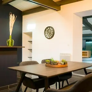 https://tropez-hyper-centre-parking.hotels-rhonealpes.com