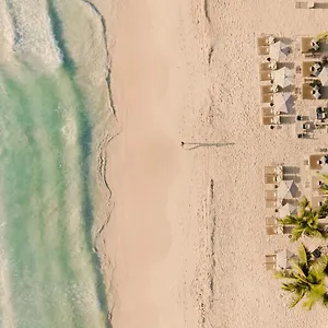 https://chiringuito-tulum.quintano-roohotels.com