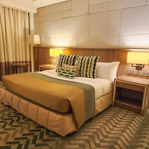 https://hotel-benilde-maison-de-la-salle.angeleshotels.net